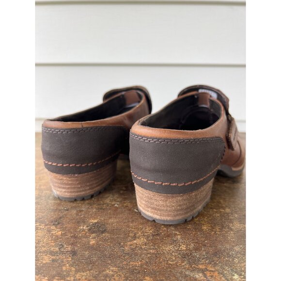Merrell Womens Brown Leather Slip-On Clogs With Block Heel & Rubber Sole Size 8 - Picture 4 of 7